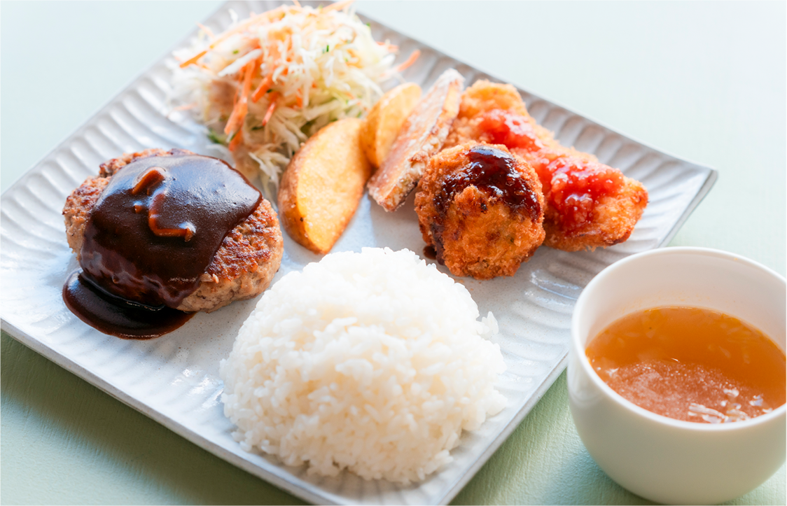 Little Missy〈昼食〉　写真