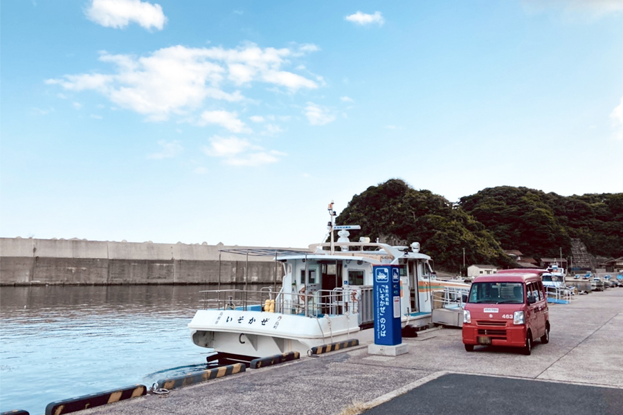 知夫村　来居港　内航船いそかぜ乗り場