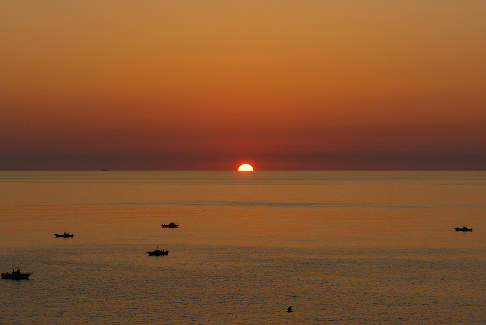 日御碕から眺める夕日