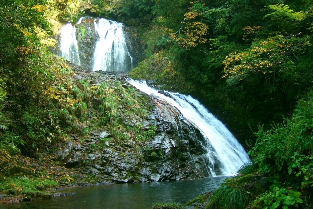 八重滝 しまね観光ナビ 島根県公式観光情報サイト