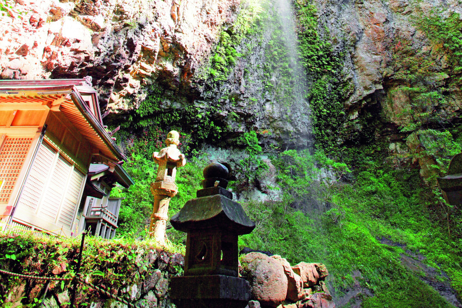 壇鏡の滝