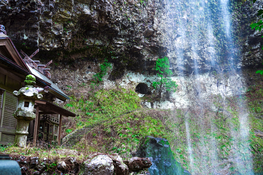 壇鏡の滝