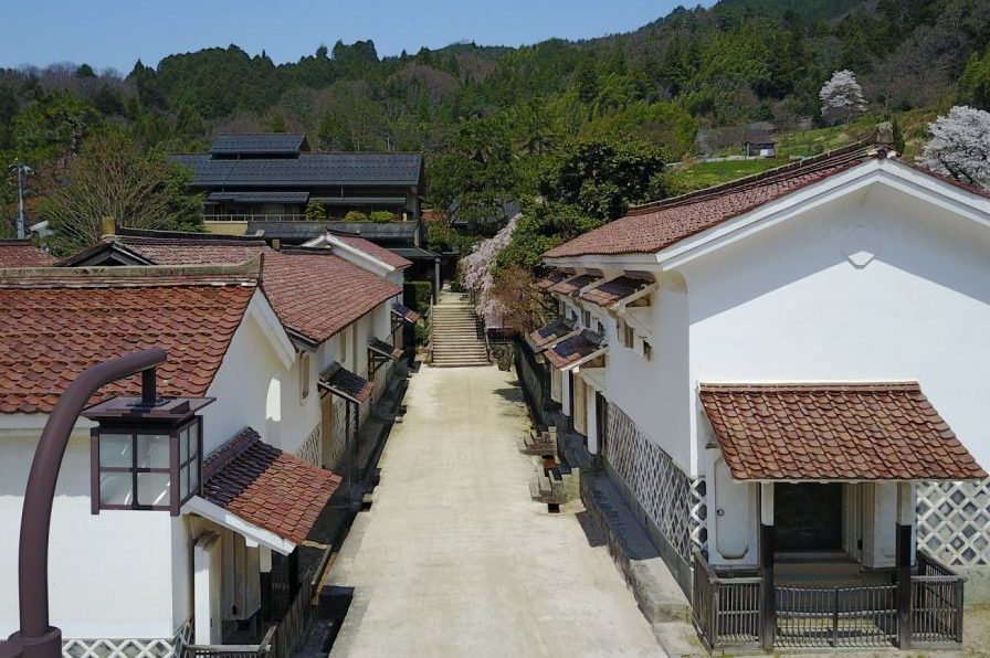 田部家土蔵群