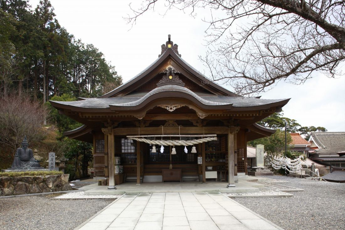 高津柿本神社