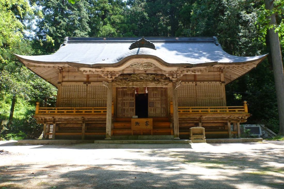 縄久利神社