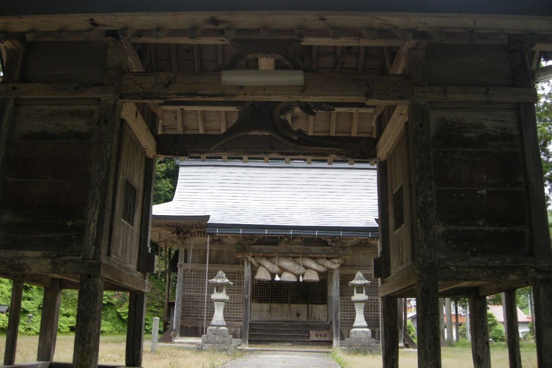 三屋神社