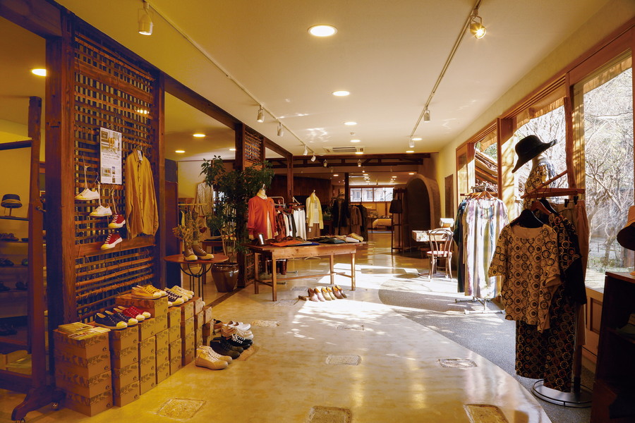 石見銀山　群言堂本店