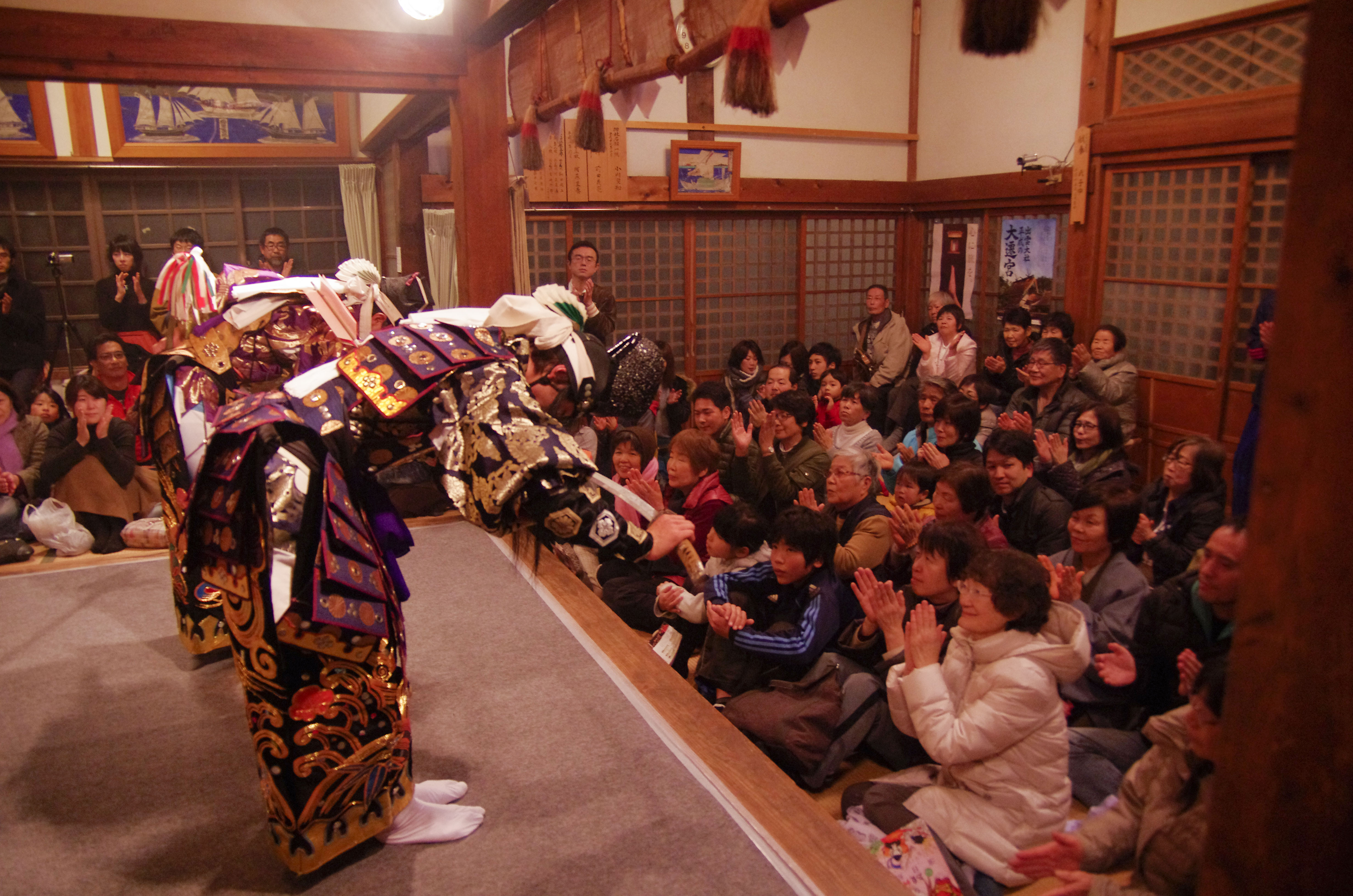 温泉津温泉　龍御前神社　石見神楽定期公演