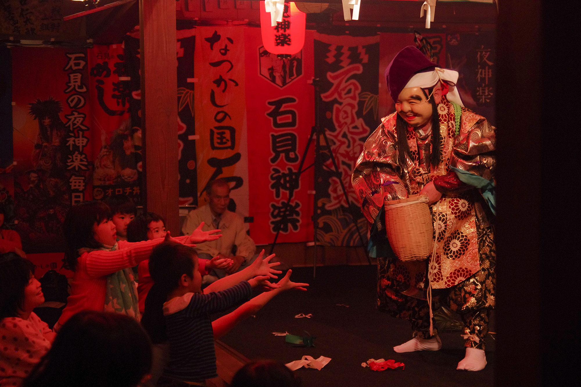三宮神社（大祭天石門彦神社）　石見神楽定期公演