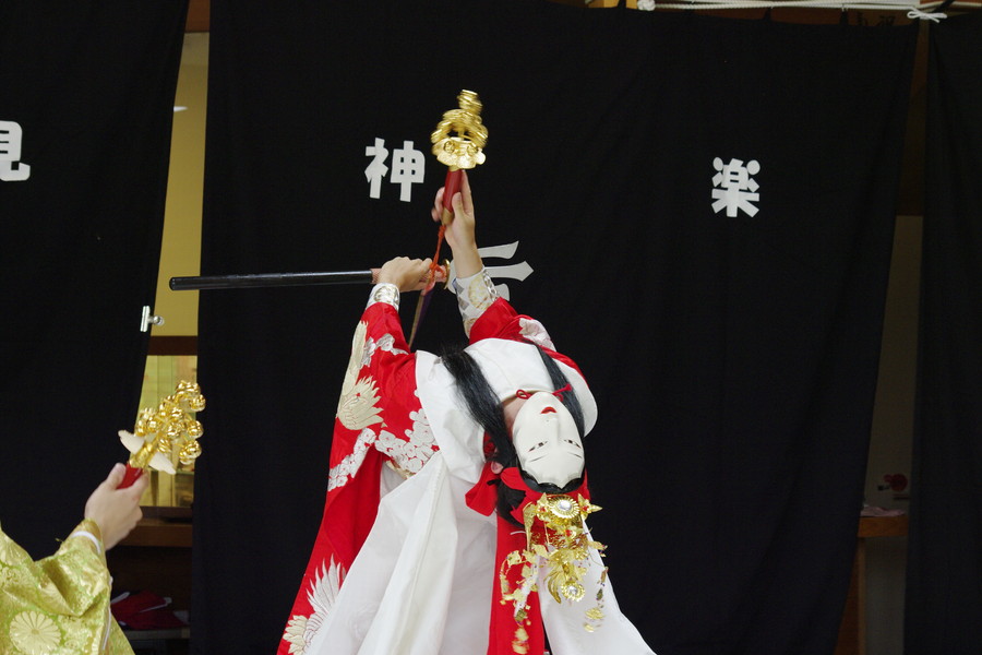 道の駅津和野温泉なごみの里　石見神楽定期公演