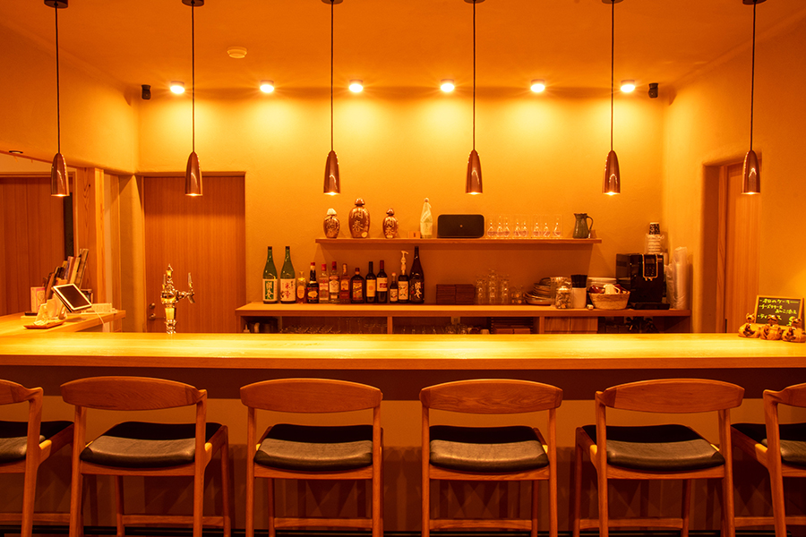 CAFEBAR MAHORA（なかのや旅館）