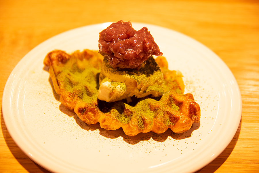CAFEBAR MAHORA（なかのや旅館）