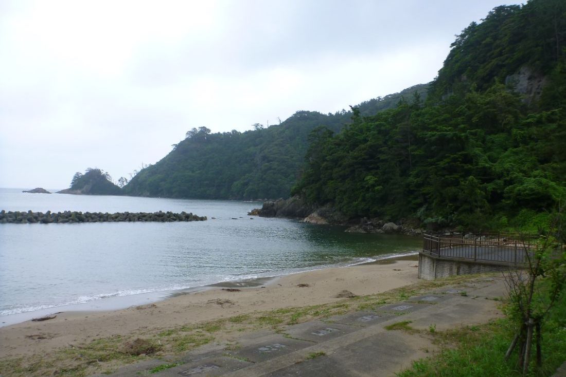 春日の浜海水浴場