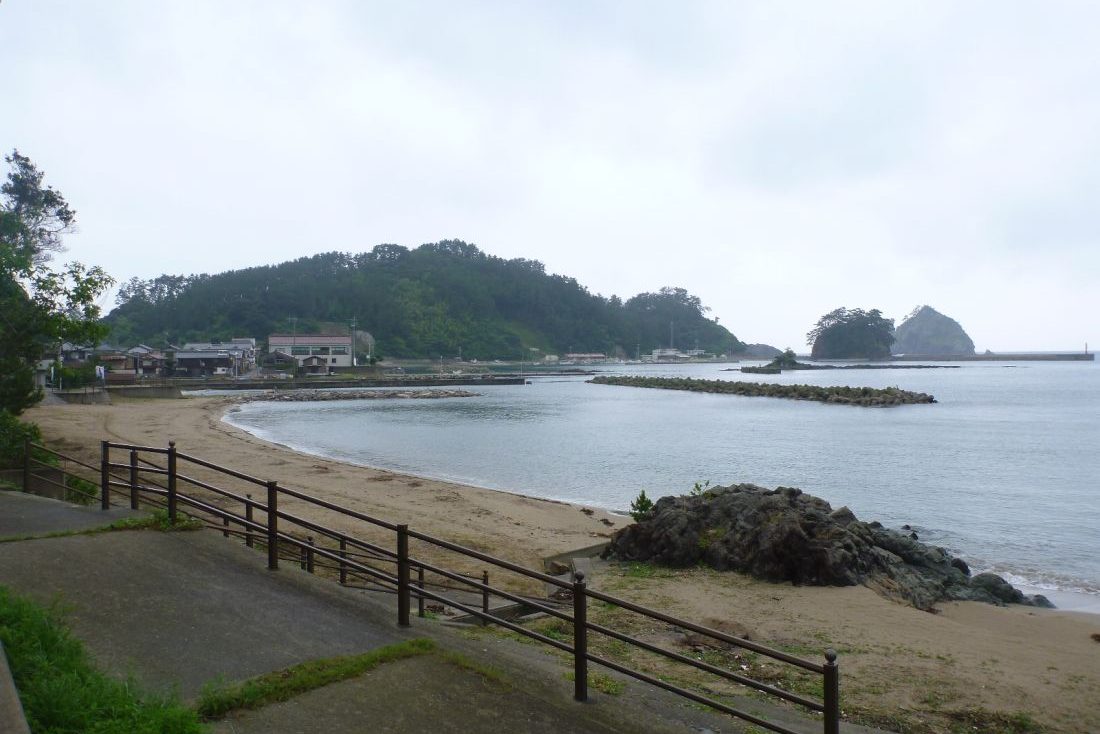 春日の浜海水浴場