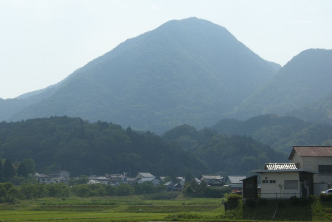大江高山