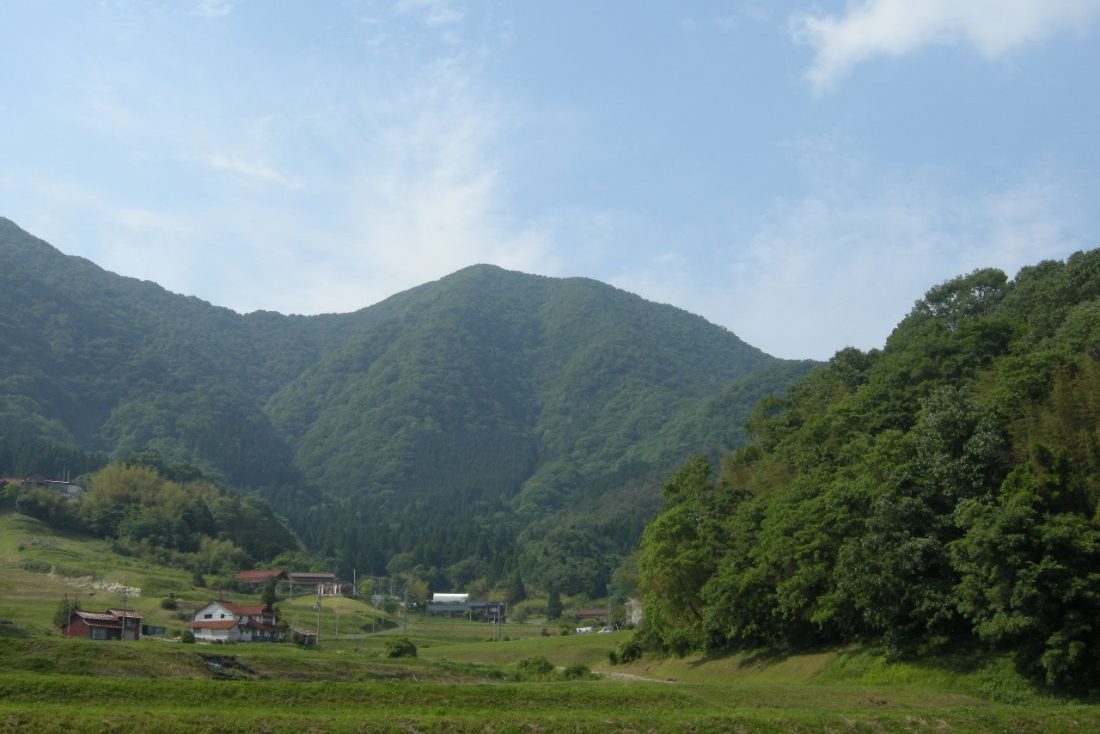 大江高山