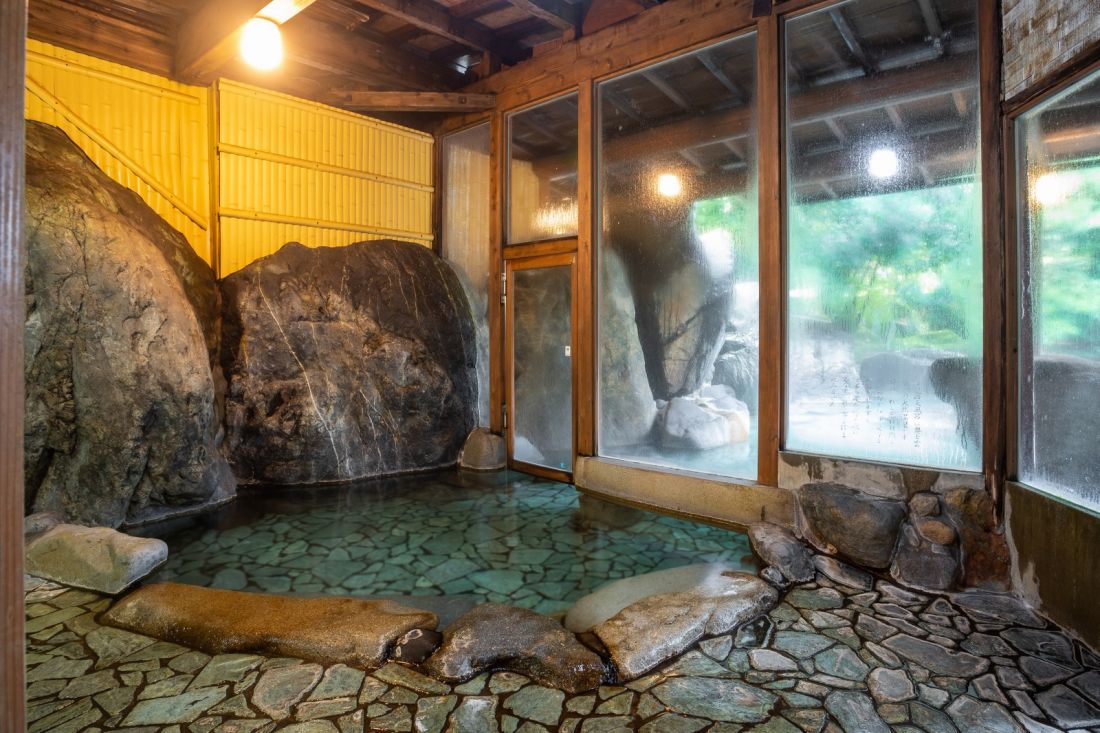 海潮温泉