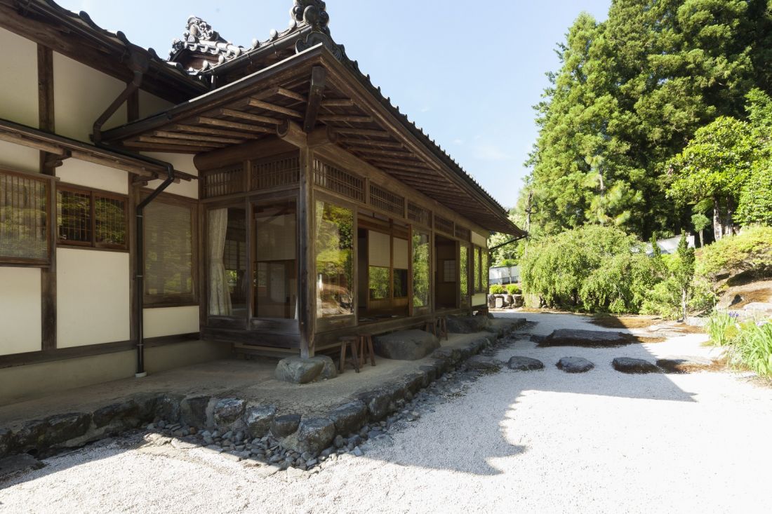 石照庭園