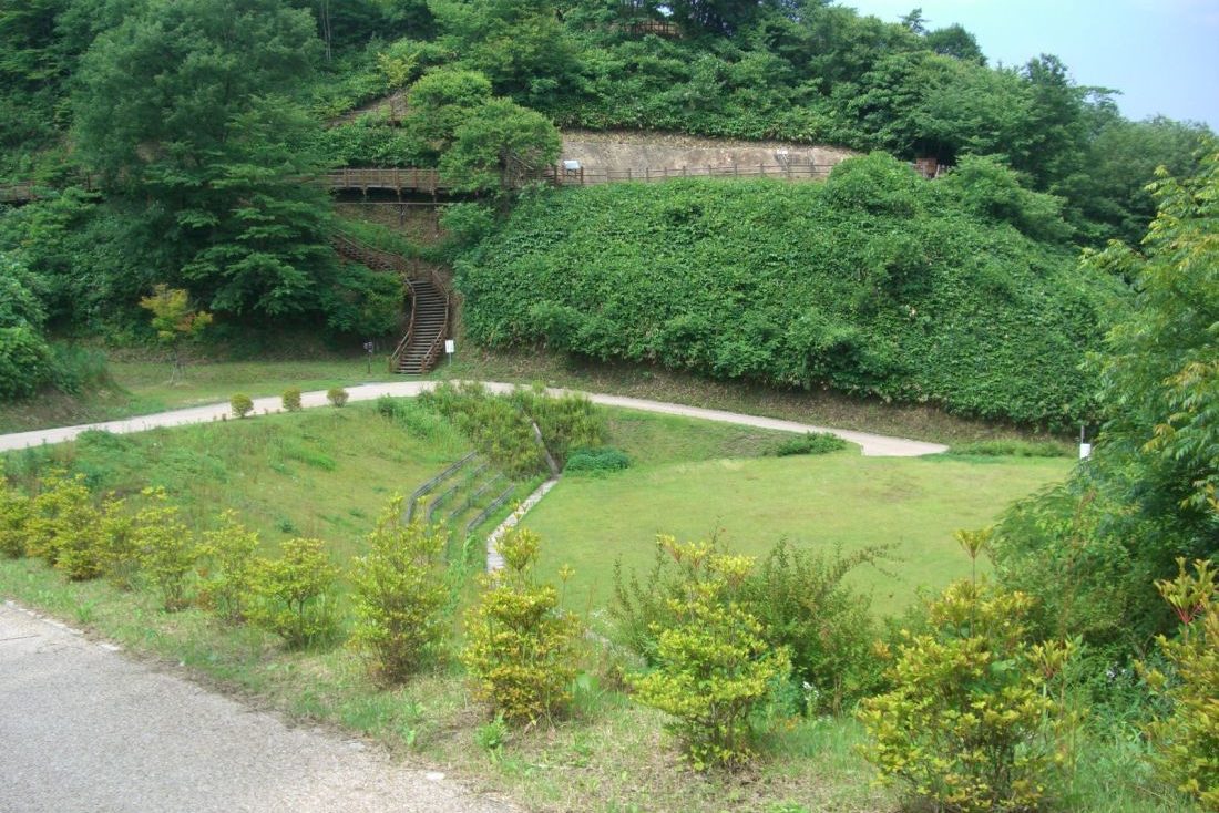 加茂岩倉遺跡ガイダンス