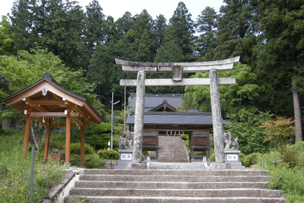 横田八幡宮