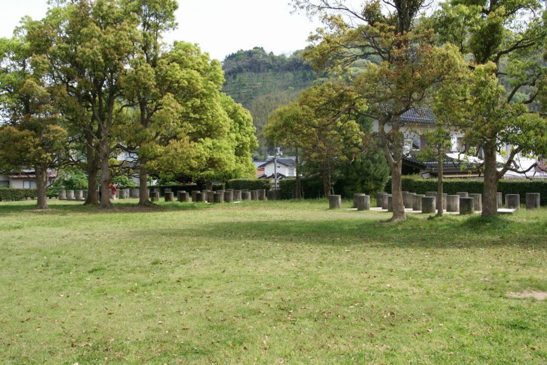 出雲国山城郷正倉跡