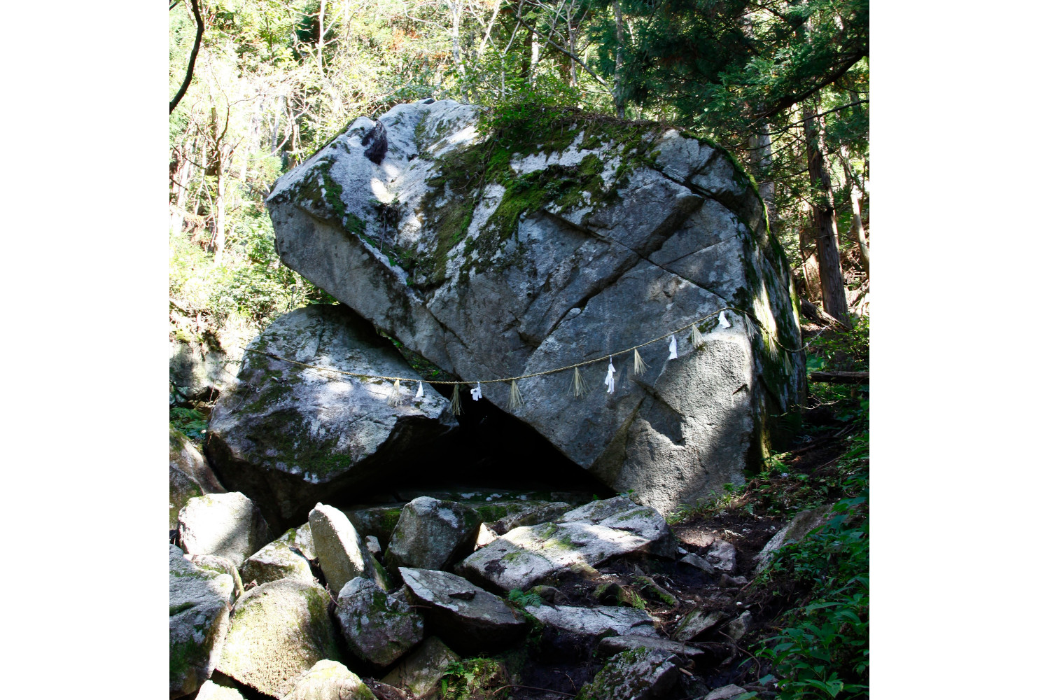 琴引山