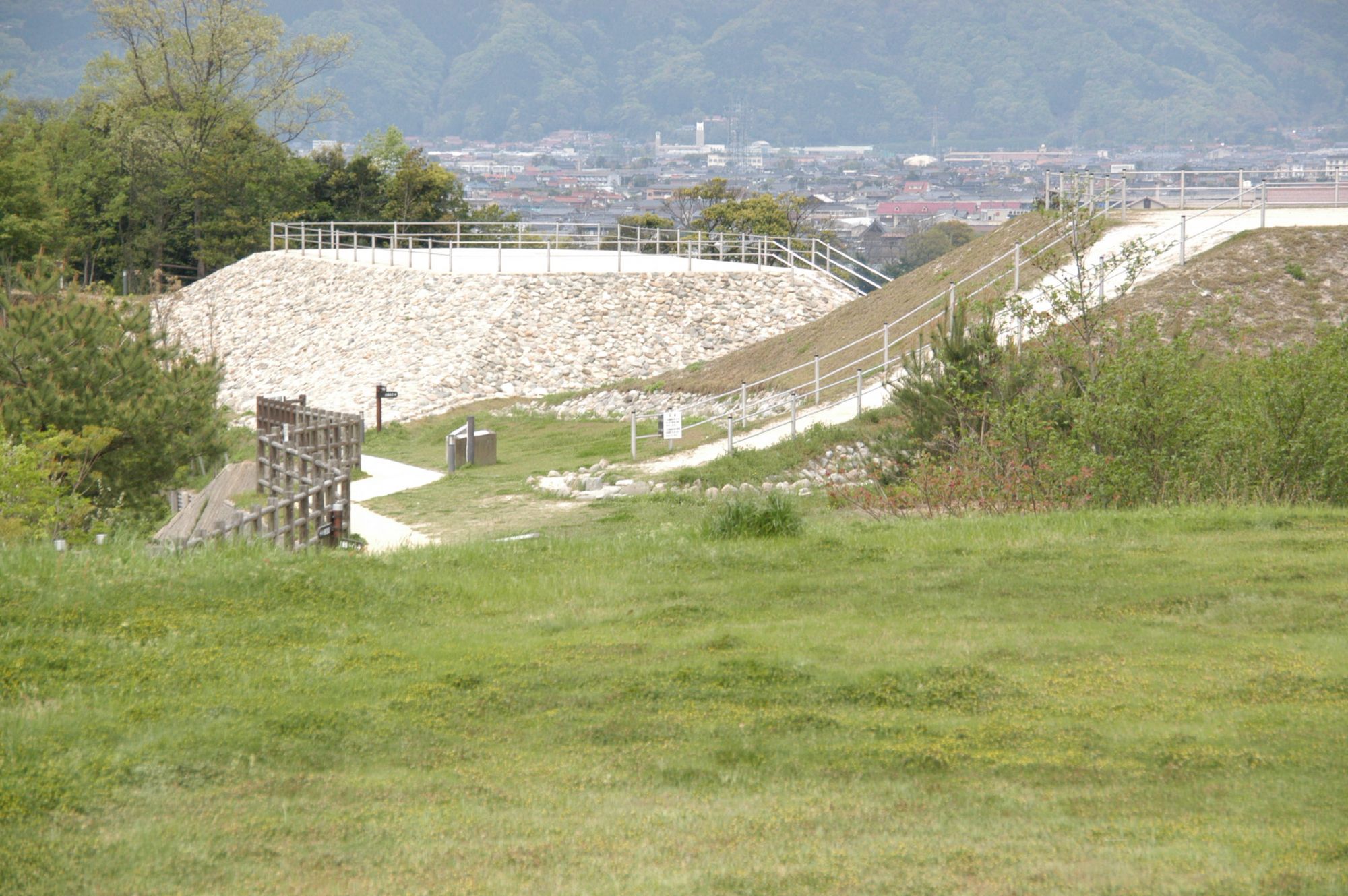 西谷墳墓群史跡公園「出雲弥生の森」