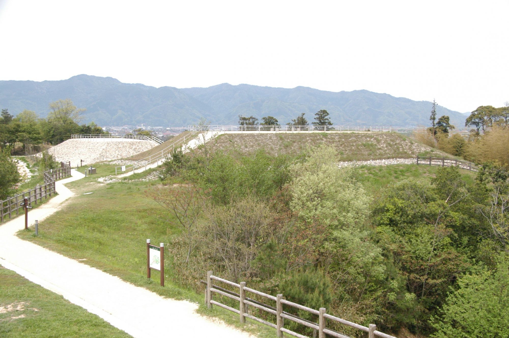 西谷墳墓群史跡公園「出雲弥生の森」