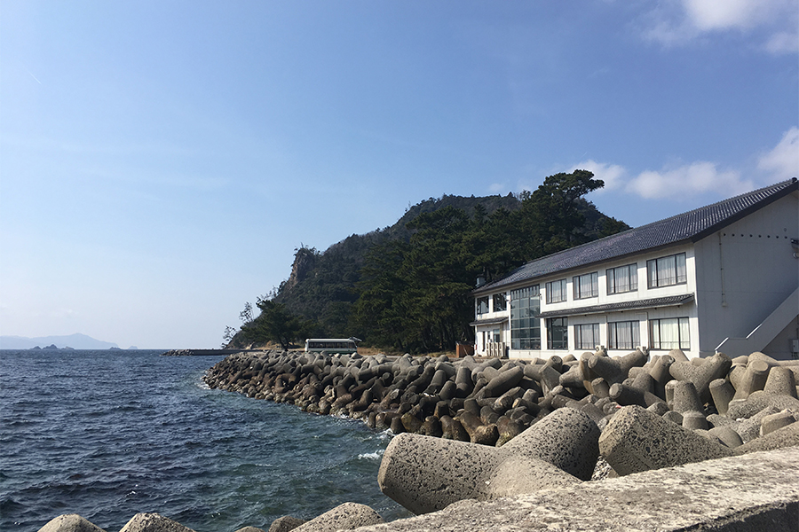 “島のひかり”が彩なす海の宿　羽衣荘