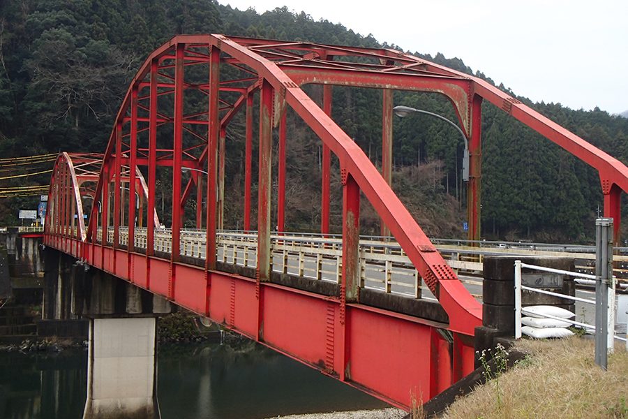 川本東大橋