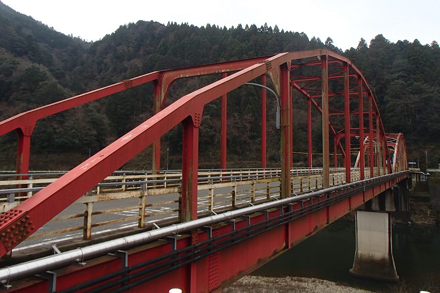 川本東大橋