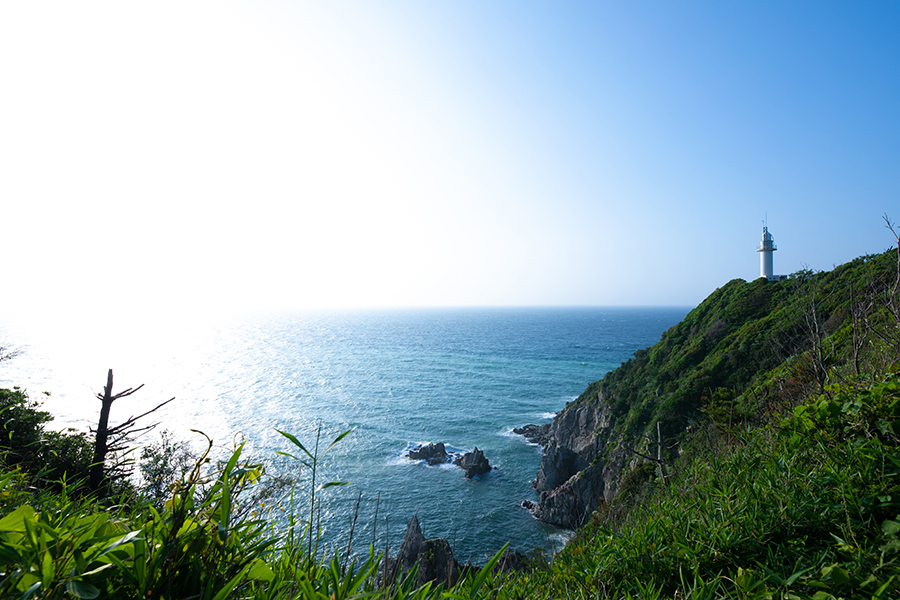 石見大崎鼻灯台