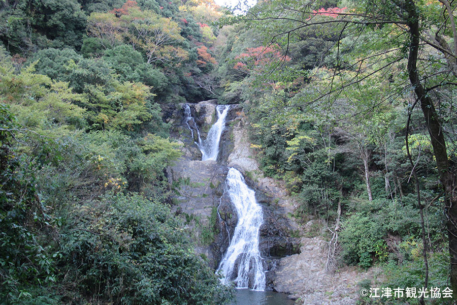 岩瀧寺の滝