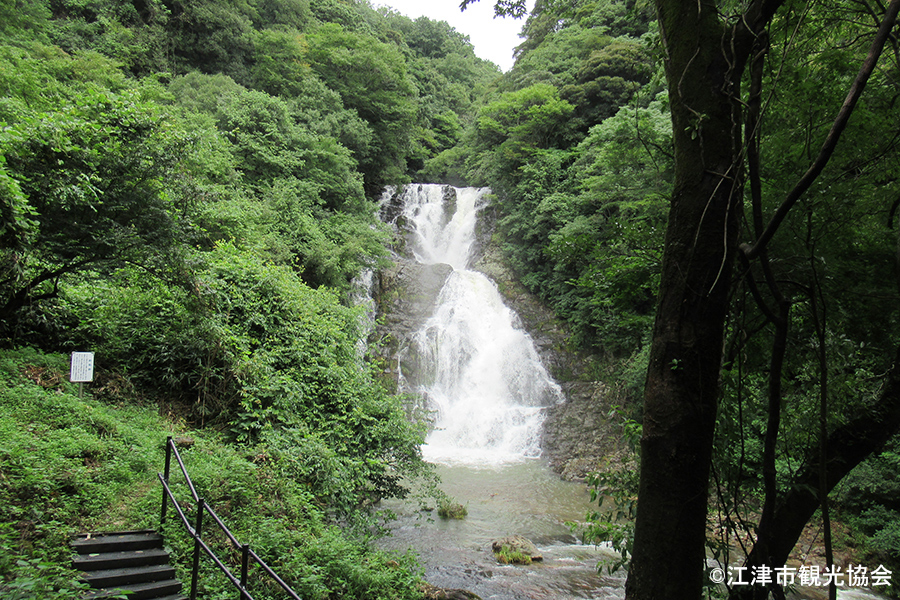 岩瀧寺の滝