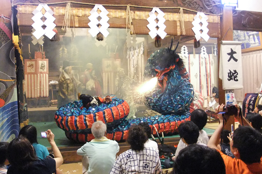 温泉津温泉　龍御前神社