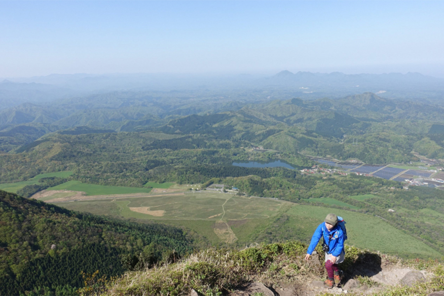 三瓶山　登山