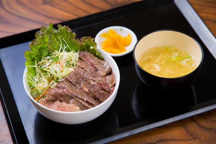 えごま塩だれ丼