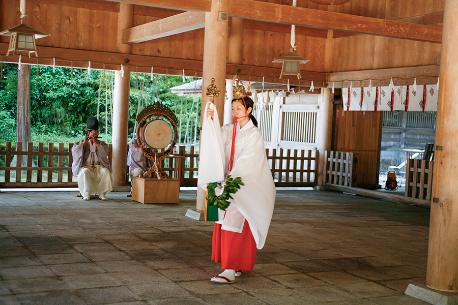 美保神社　巫女舞