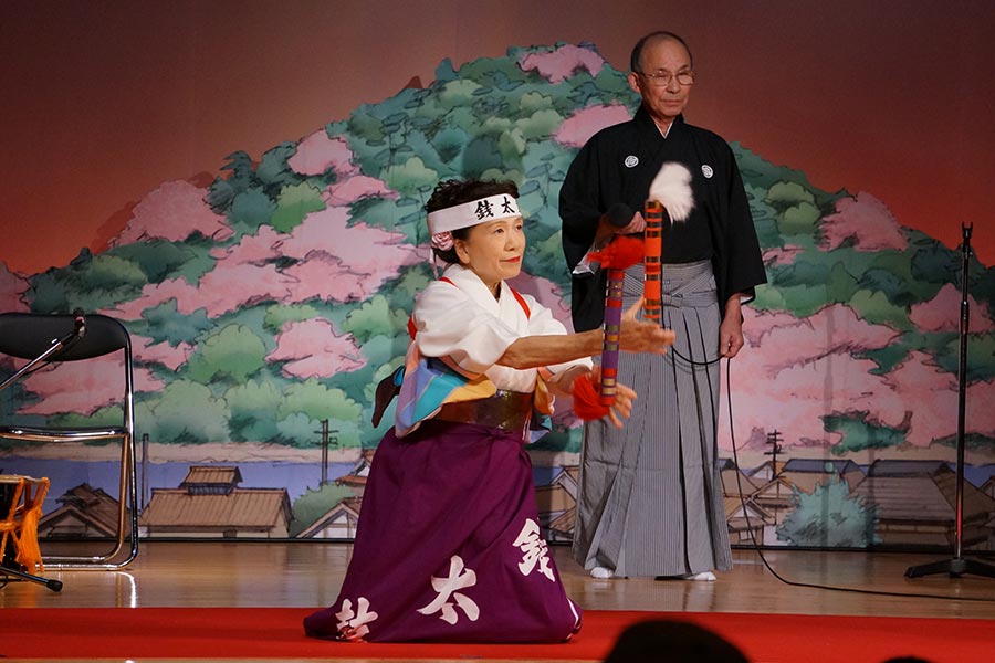 安来節　銭太鼓