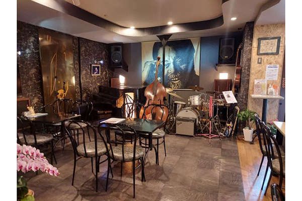 JAZZ & SOUND BAR MARUFUKU