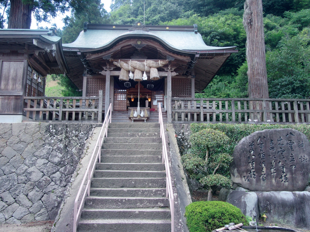 和歌発祥の地 須我神社で和歌作り