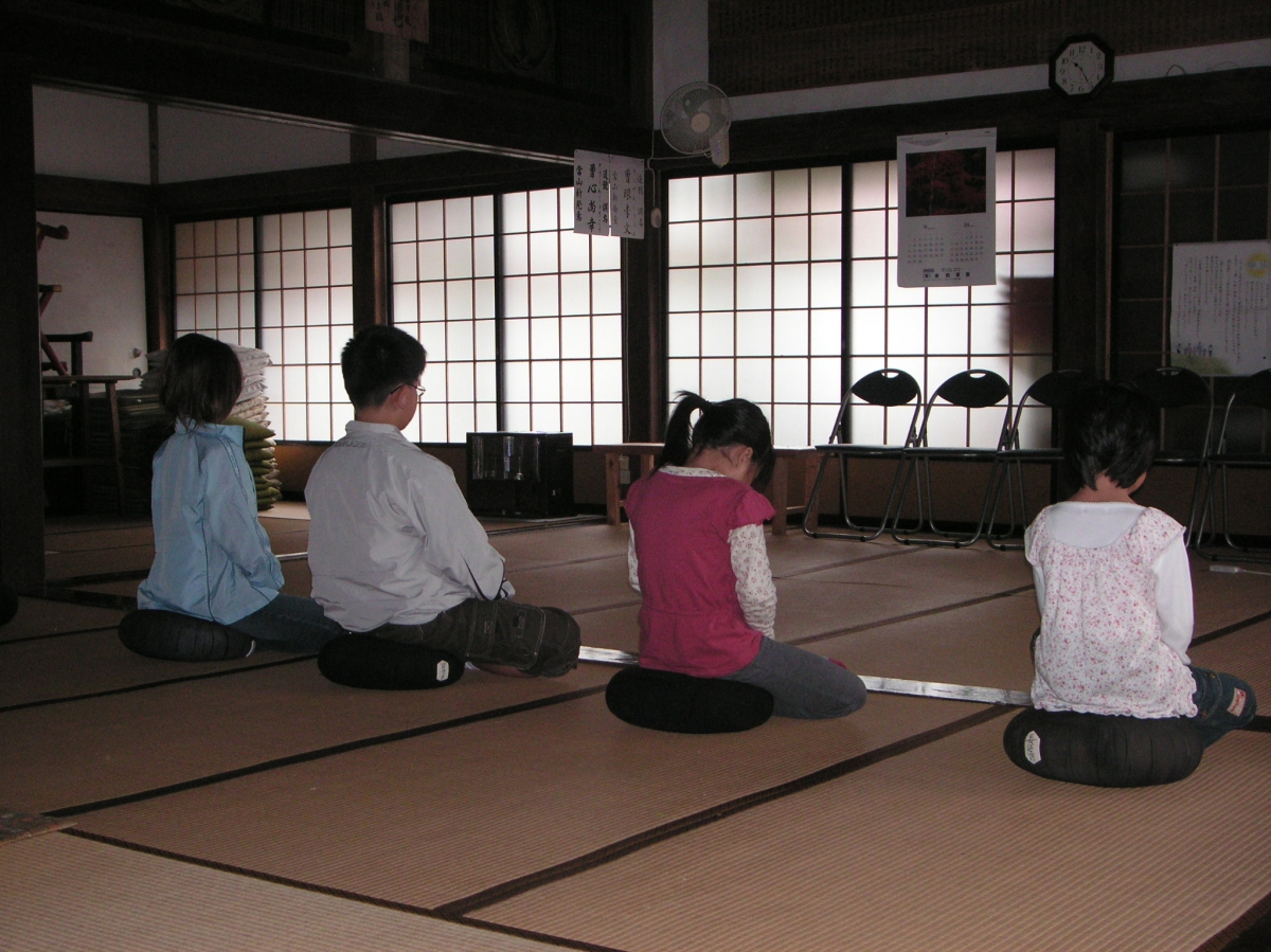 長江寺　座禅体験