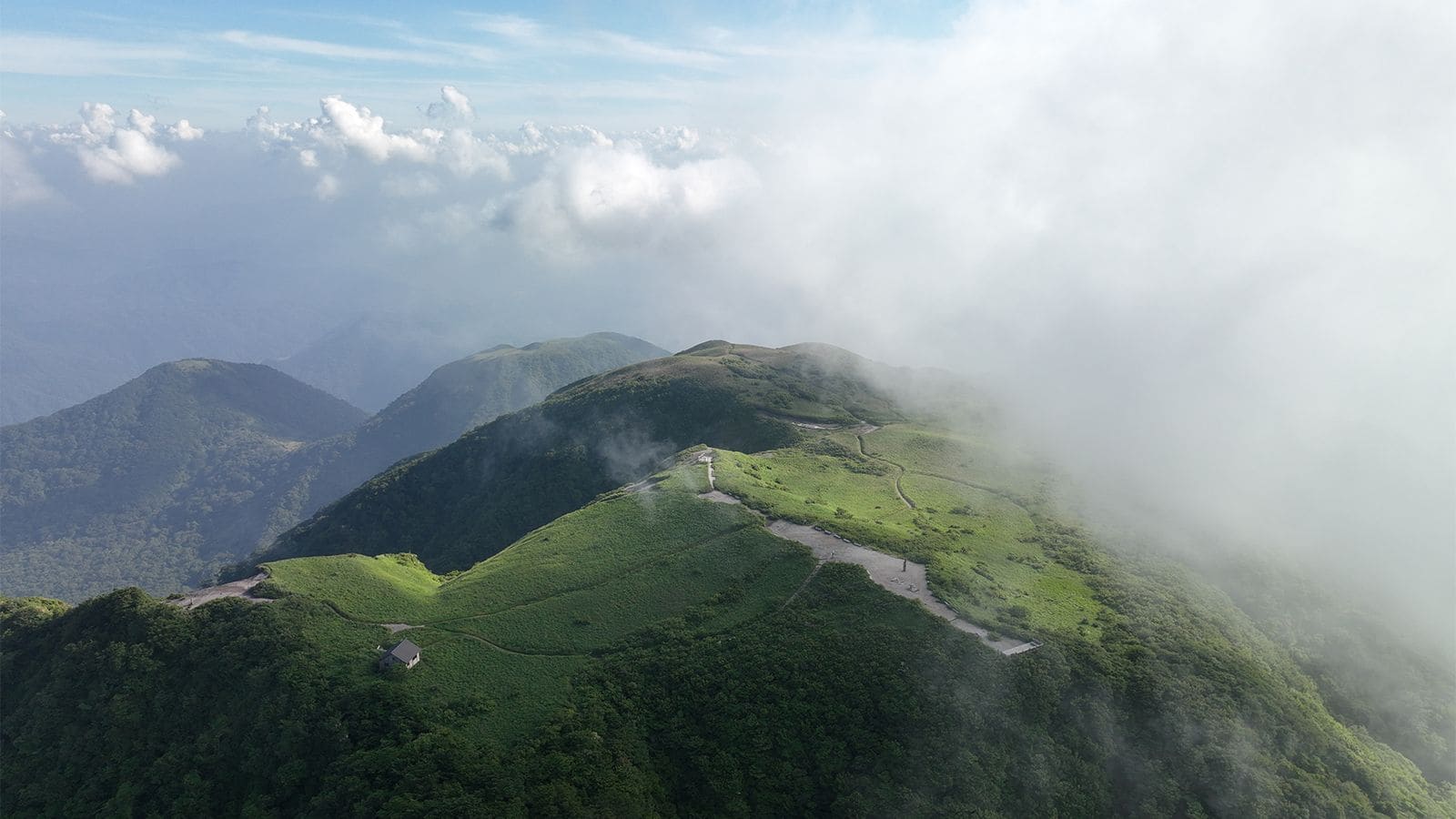 三瓶山